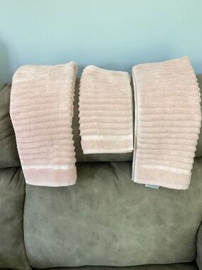 Charisma luxury peachy pink towels like new costco